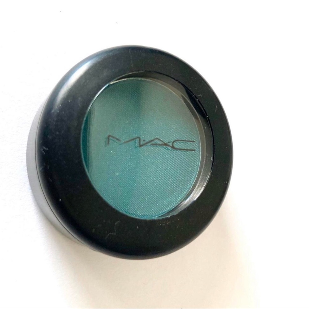 MAC Cosmetics Eyeshadow - Picture 2 of 4